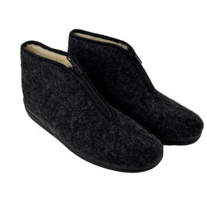 Cozy Charcoal Fleece Ankle Boots with Shearling Lining size 42
